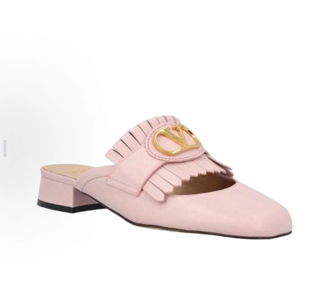 COCO-- V1859ti9o 6W2S0LP8DSHW34 Heel height： 2.5CM Calfskin item:E-X194D4042